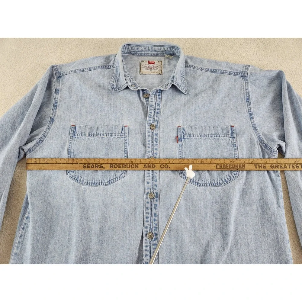 Levis Red Tab Denim Shirt Mens Large Light Wash Blue Long Sleeve Button Down